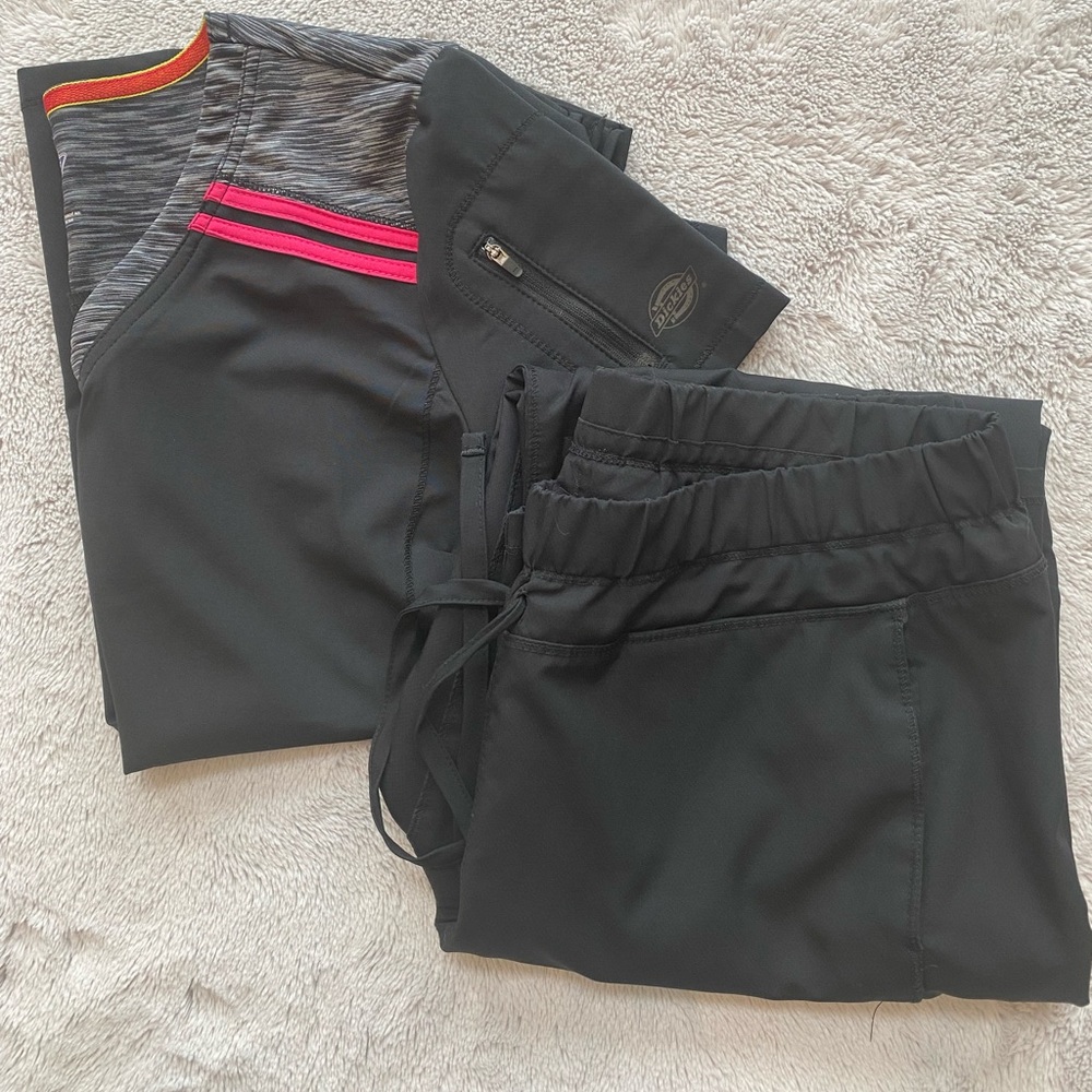Women’s Dickies scrub set